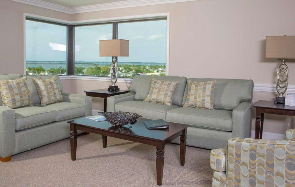 Bask Hotel At Big Rock Landing Morehead City Room photo